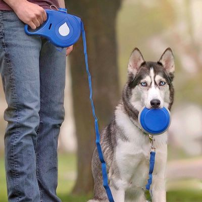5 em 1 garrafa de água portátil do cão da trela de nylon do cão com o distribuidor dobrável do saco do tombadilho do cão da bacia