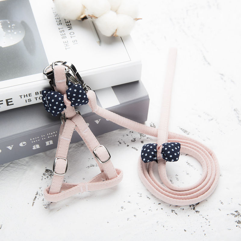 O animal de estimação fornece o algodão bonito Cat Dog Harness Leash Set da tração da correia da caixa do animal de estimação de Dots Cat Harness Bow Tie Adjustable para trás
