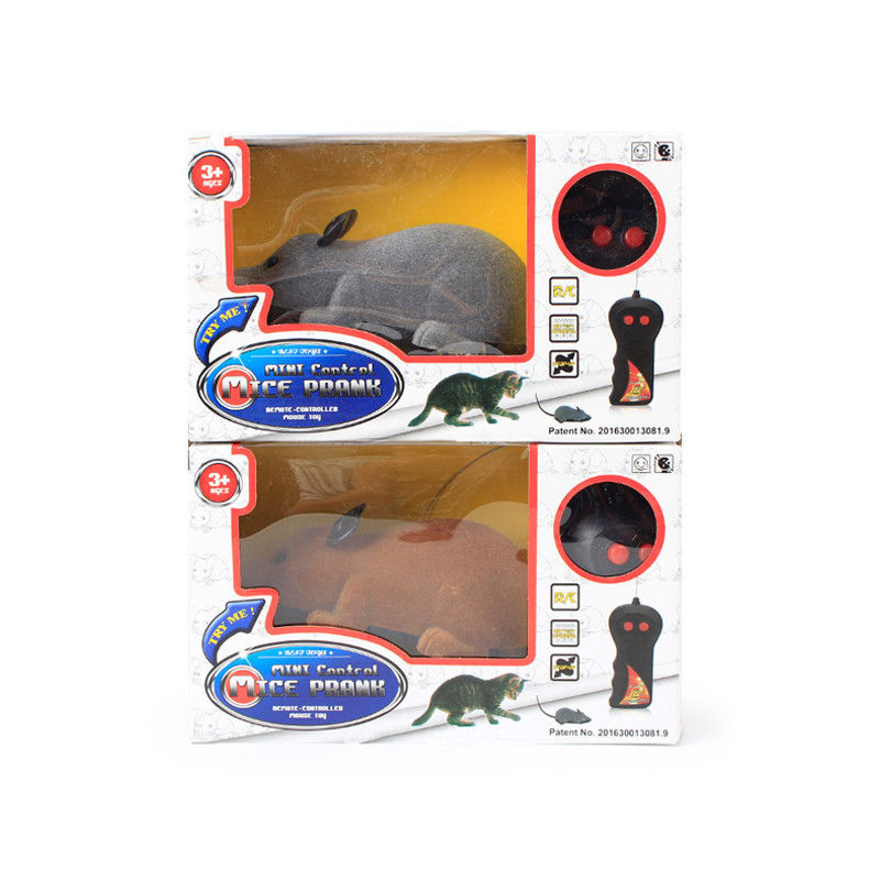 O truque do presente da novidade que joga Cat Pet Toys Wireless Remote controlou o brinquedo do rato