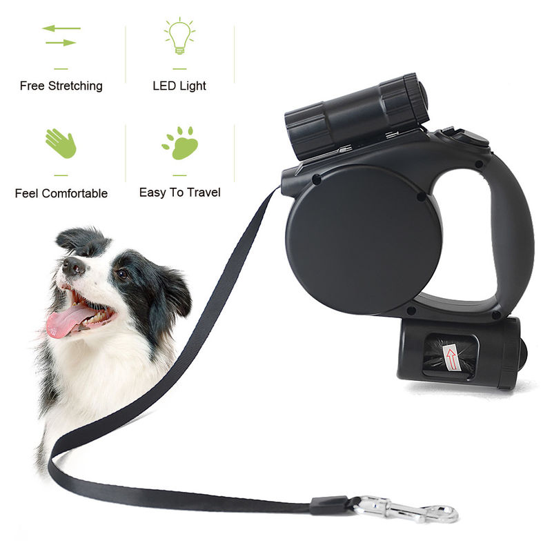 3 retráteis automáticos em 1 trela do cão da corda com os sacos da lanterna elétrica e do tombadilho