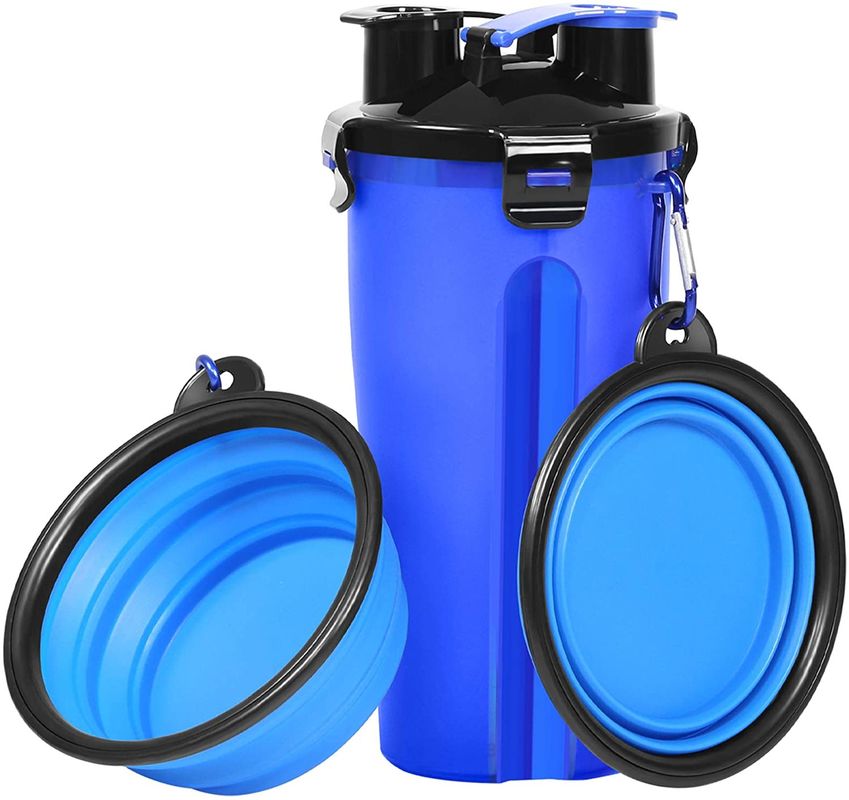 água do cão 350ml e garrafa Hallupets do alimento com as bacias portáteis dobráveis